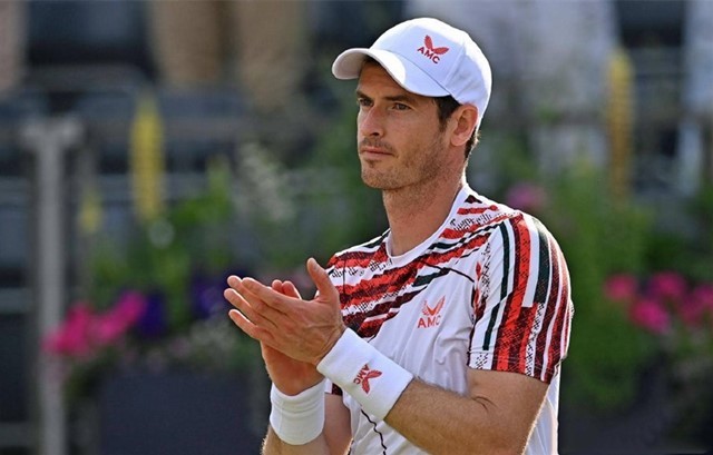 两人各具特 两人各具特