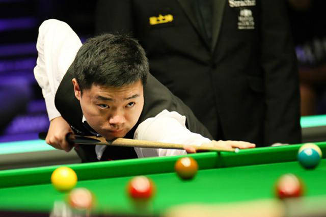 乌度卡：我们之前没考虑过安排小贾巴里首发 他打替补能给球队带来活力和多样性